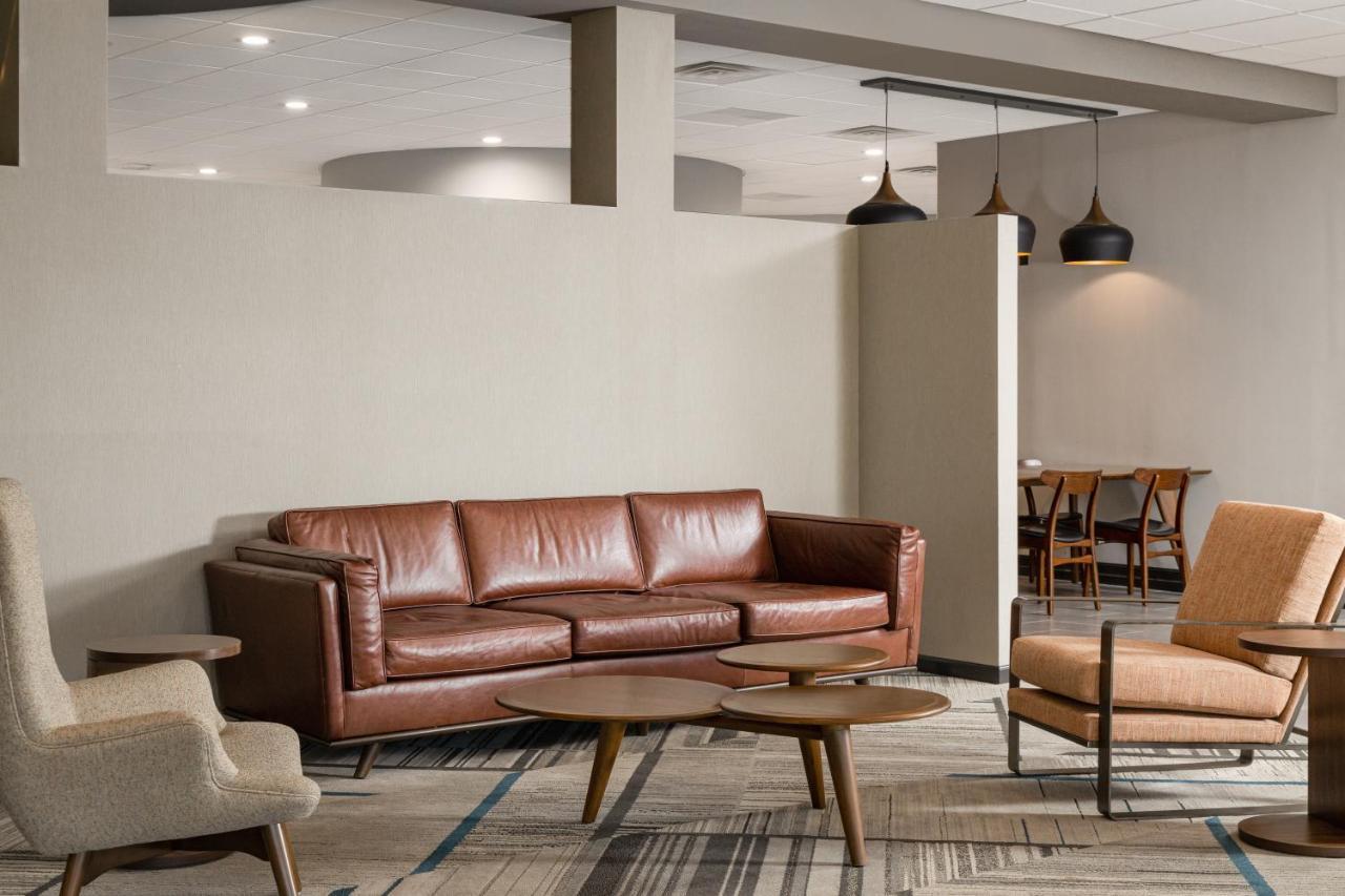Hotel Four Points By Sheraton Milwaukee North Shore Brown Deer