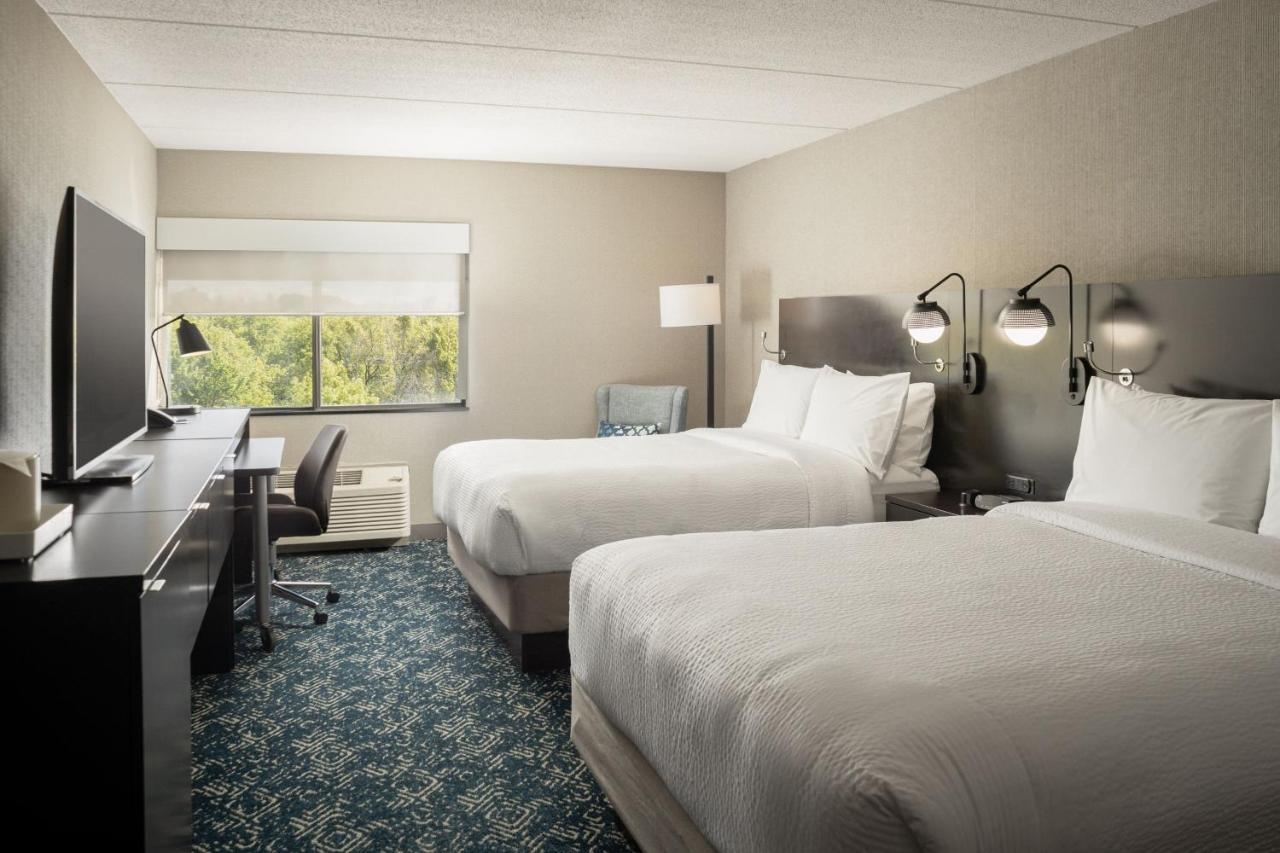 Four Points By Sheraton Milwaukee North Shore Hotel Brown Deer
