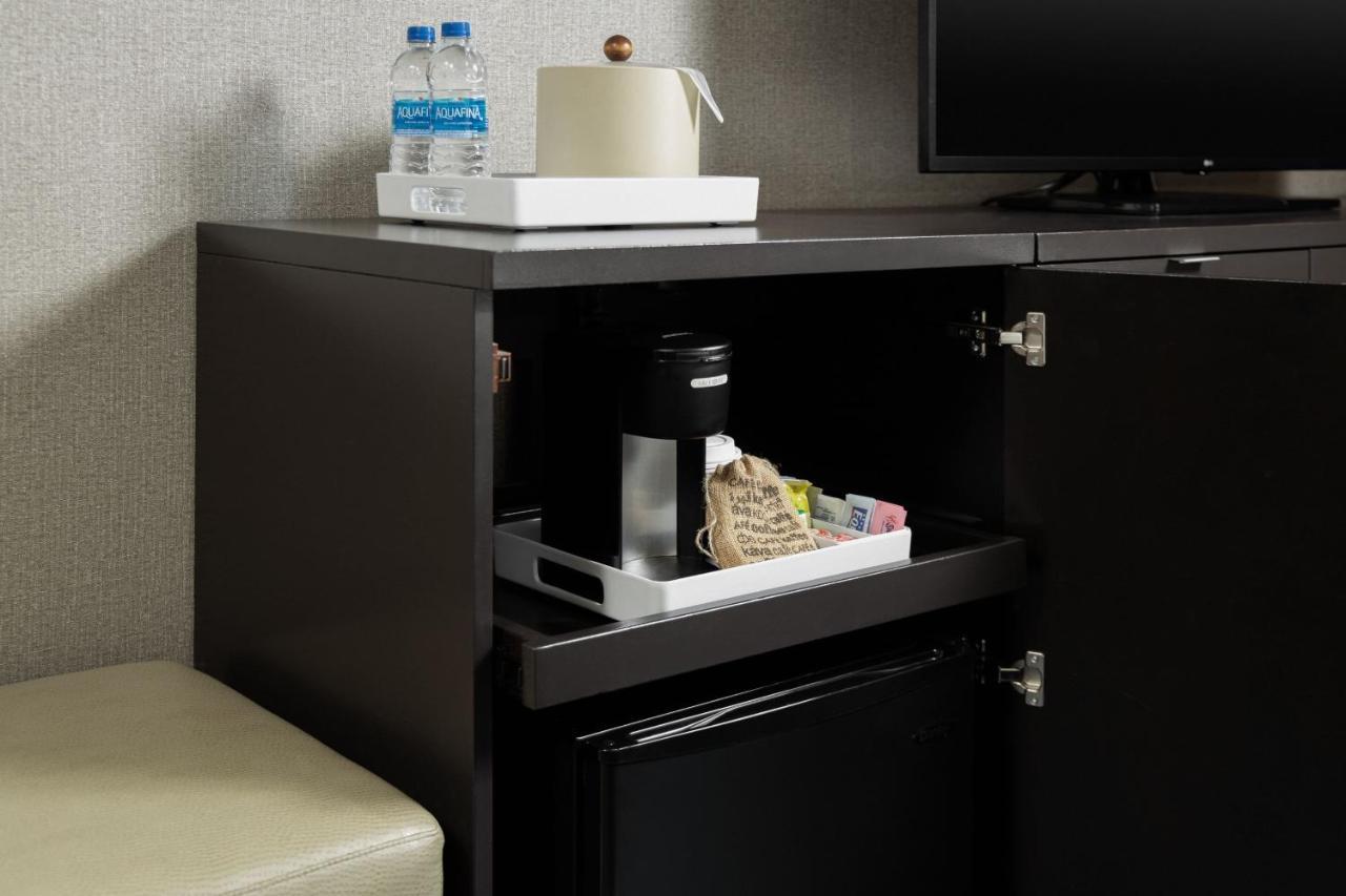 Hotel Four Points By Sheraton Milwaukee North Shore Brown Deer