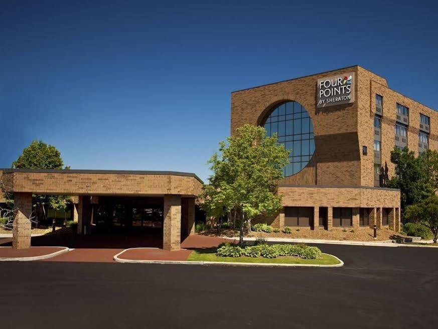Hotel Four Points By Sheraton Milwaukee North Shore