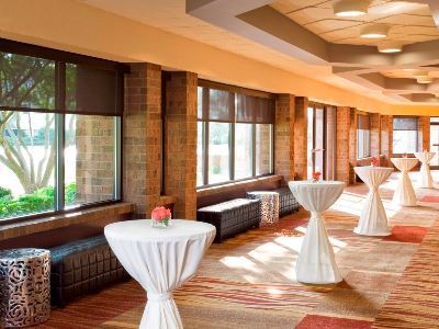 Four Points By Sheraton Milwaukee North Shore